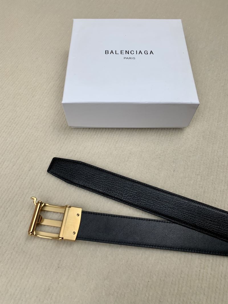 BALENCIAGA